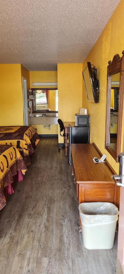 Chaparral Motel Hallettsville 외부 사진