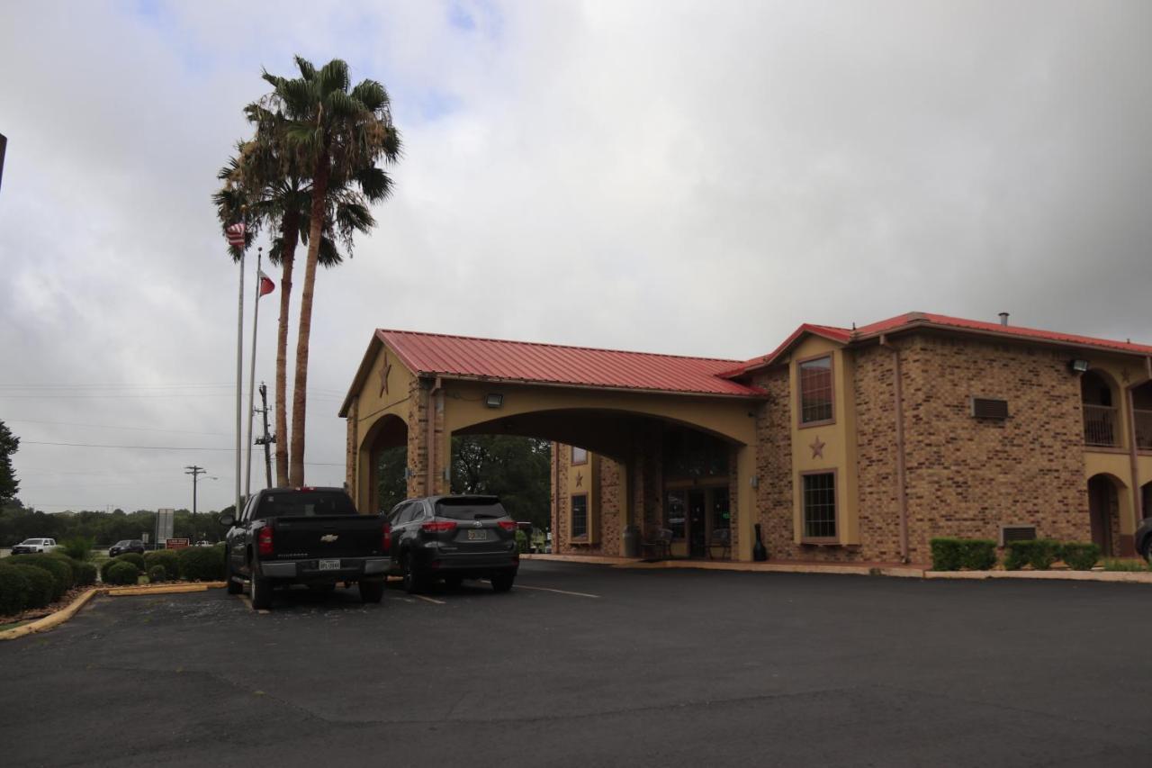 Chaparral Motel Hallettsville 외부 사진