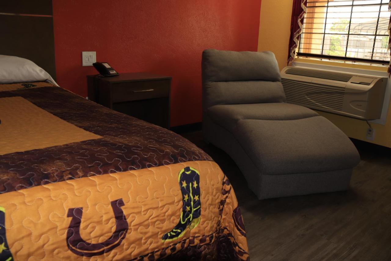 Chaparral Motel Hallettsville 외부 사진