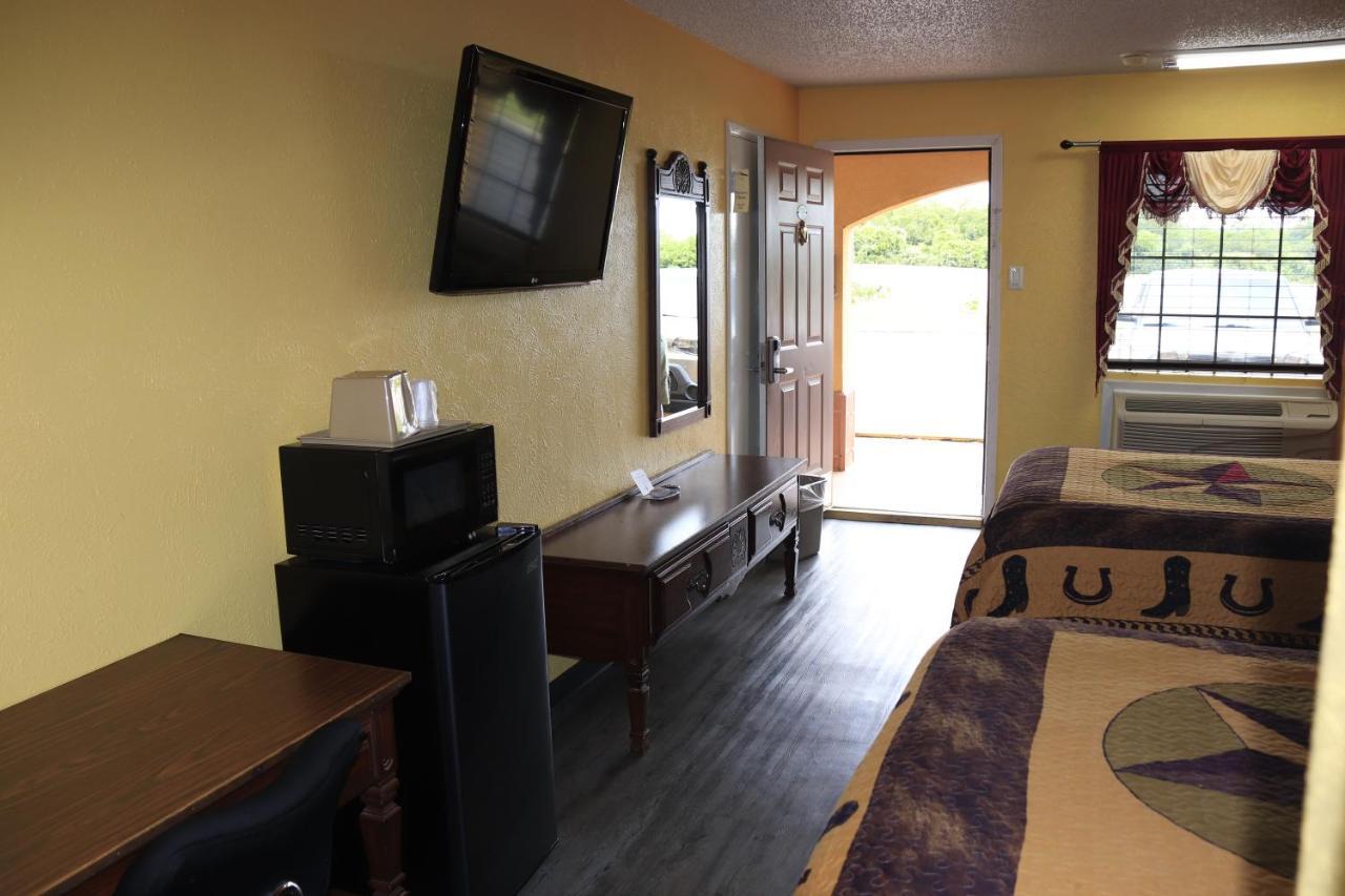 Chaparral Motel Hallettsville 외부 사진