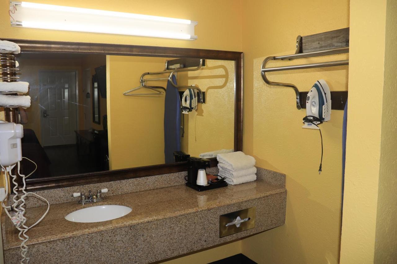 Chaparral Motel Hallettsville 외부 사진